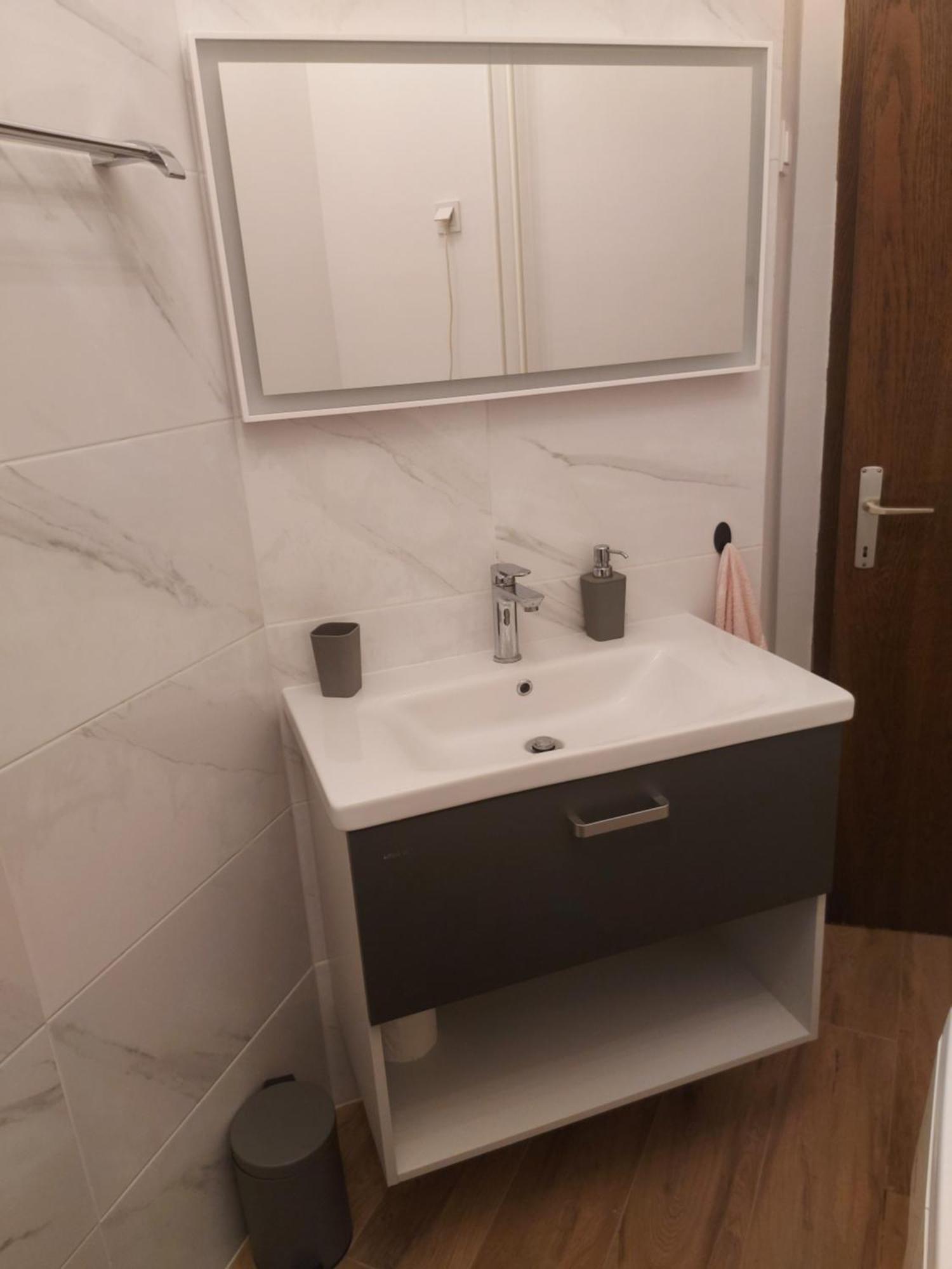 Apartman & Soba Skarica マトゥリ 部屋 写真